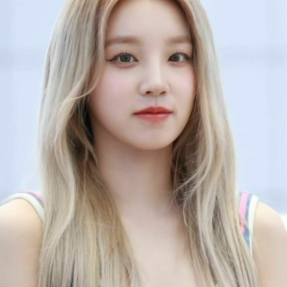 Picture of Yuqi