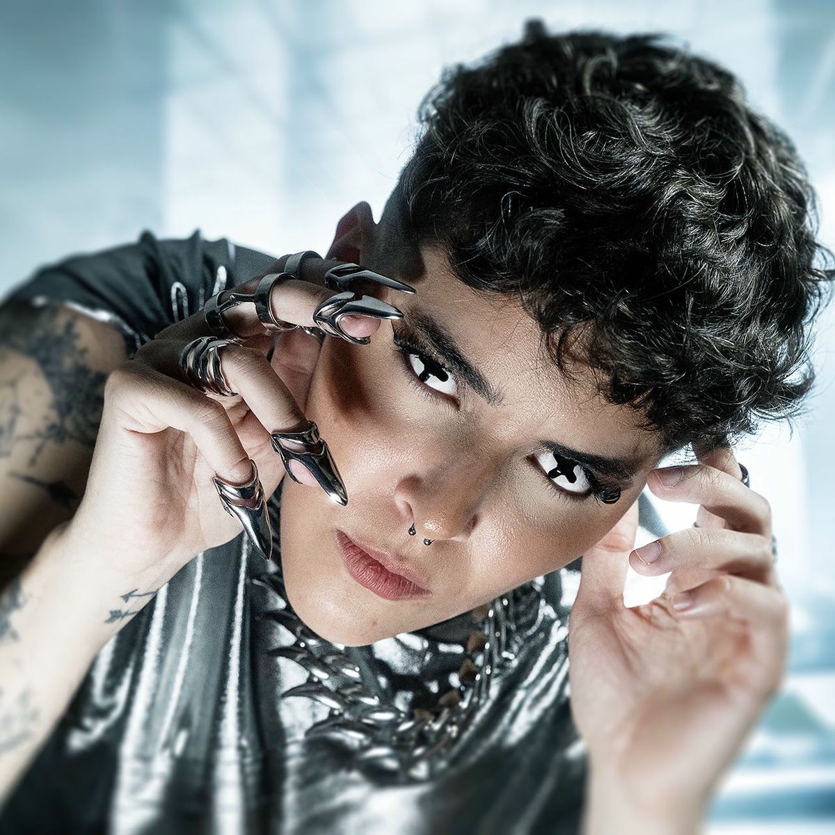 Artist picture of Yenne