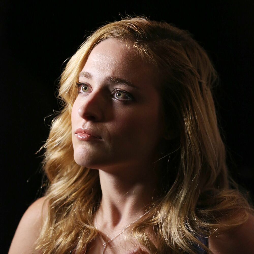 Picture of Christy Altomare
