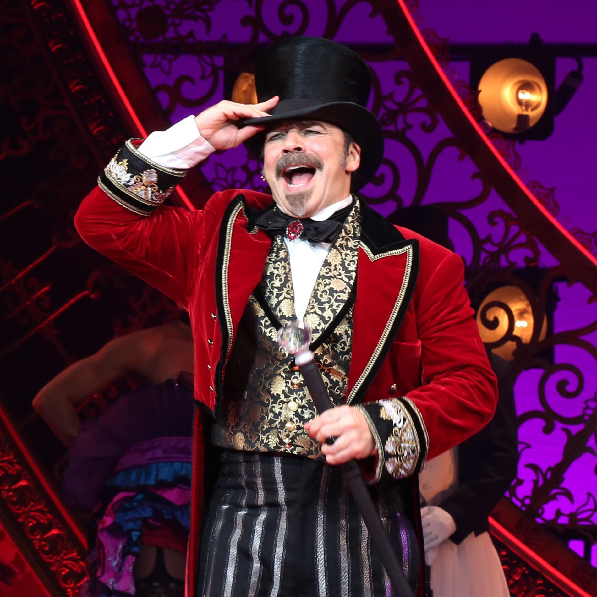 Artist picture of Danny Burstein
