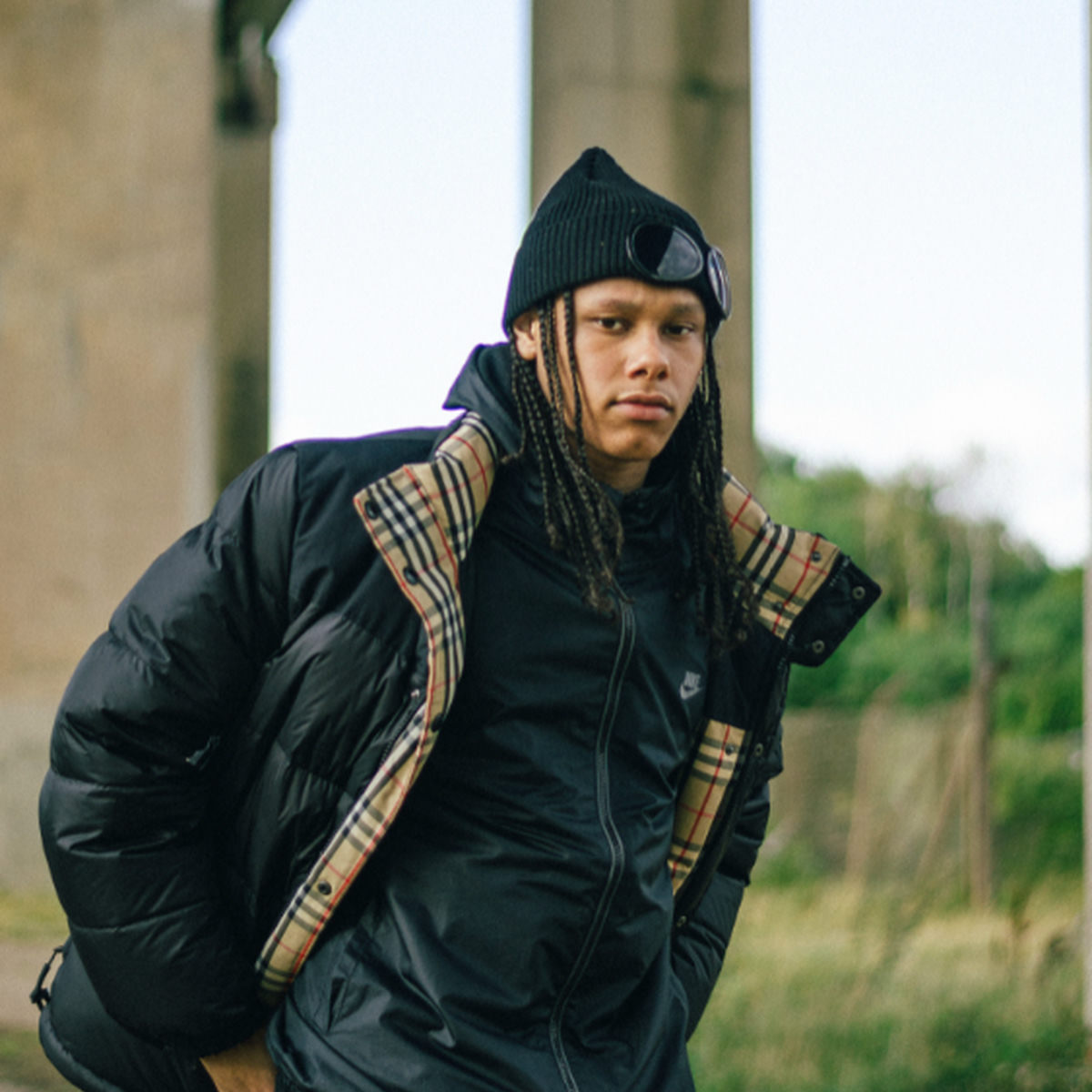 Artist picture of Lzee