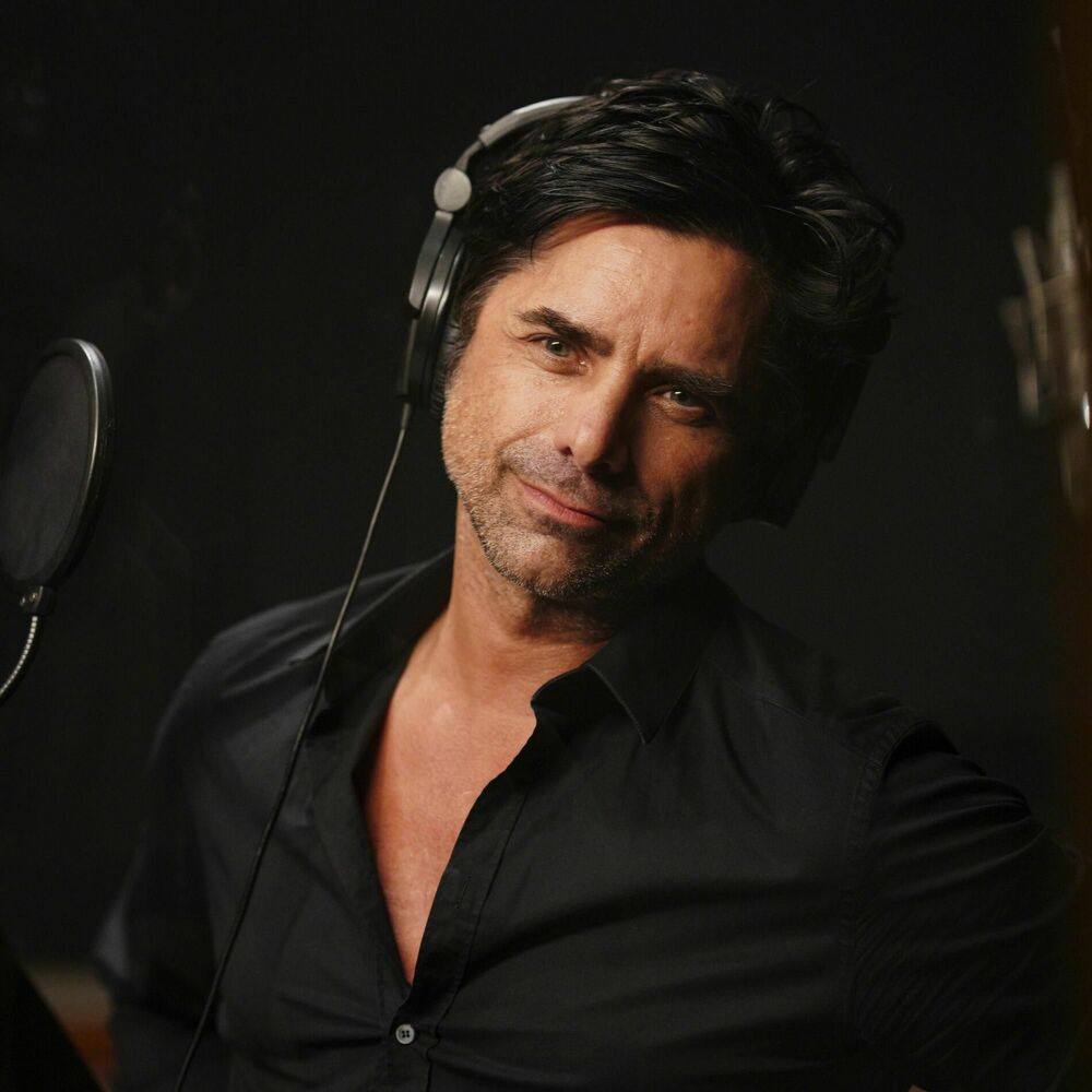 Picture of John Stamos