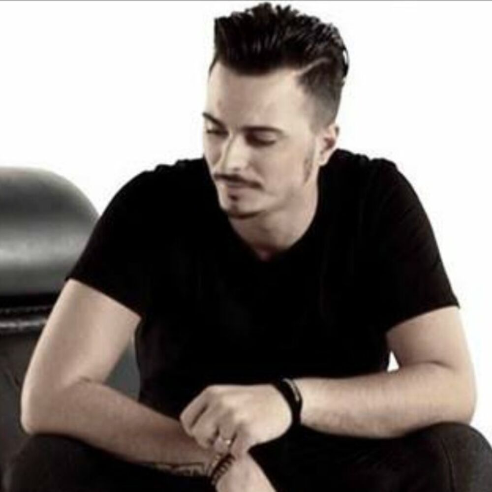 Picture of Tony Colombo