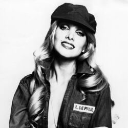 Picture of Lynsey De Paul