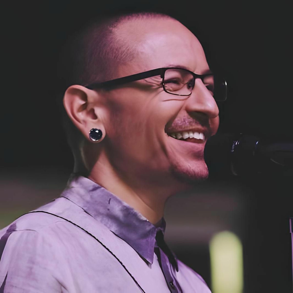 Artist picture of Chester Bennington