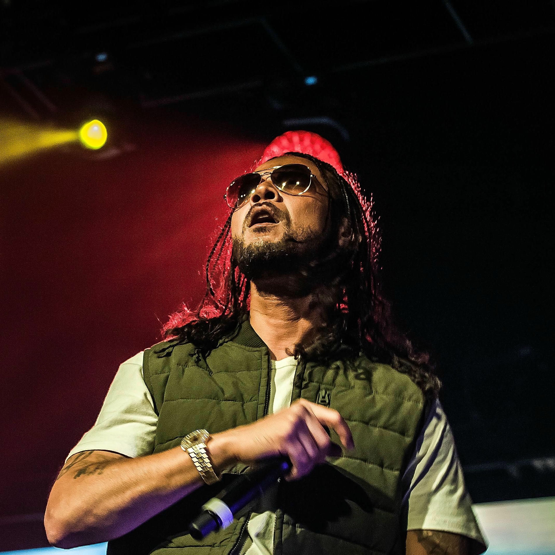 Artist picture of Bizzy Bone