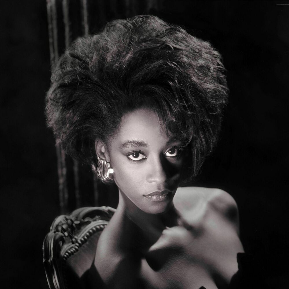 Picture of Regina Belle