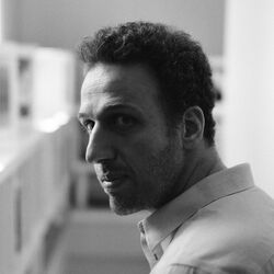 Picture of Elan Mehler