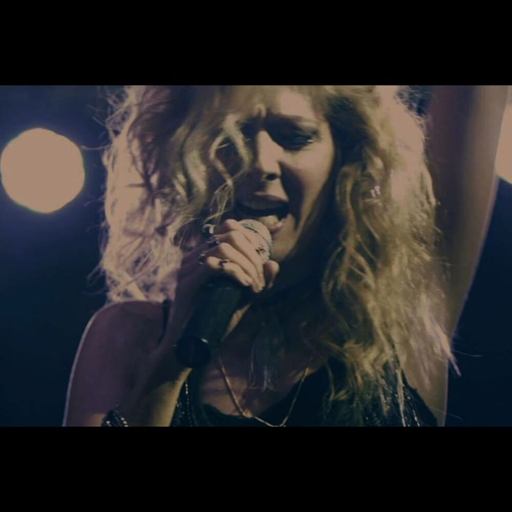 Picture of Kati Wolf
