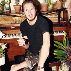 Picture of Emile Haynie