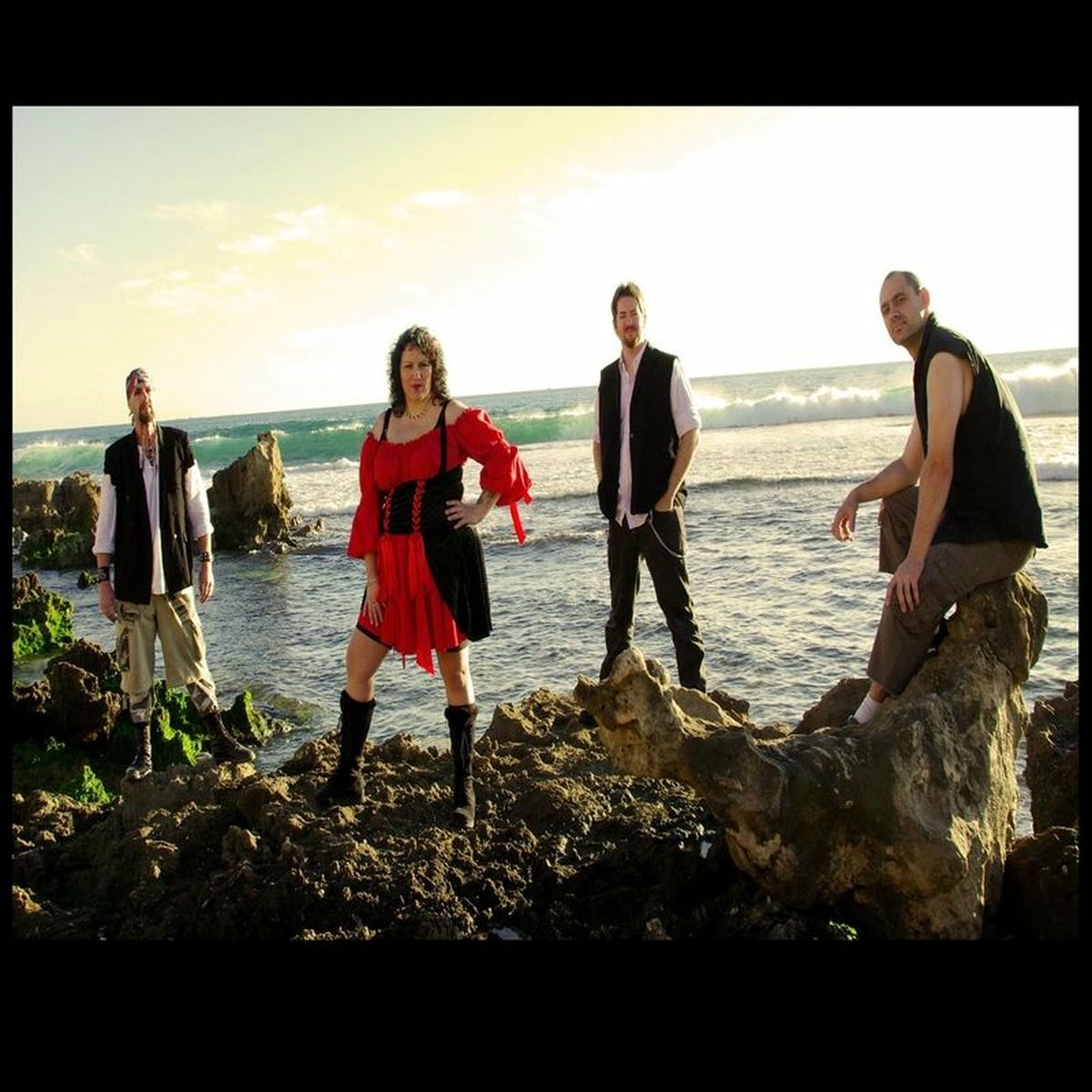 Wicked Wench: albums, songs, concerts | Deezer