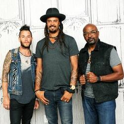 Picture of Michael Franti & Spearhead