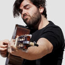 Pépé et sa guitare