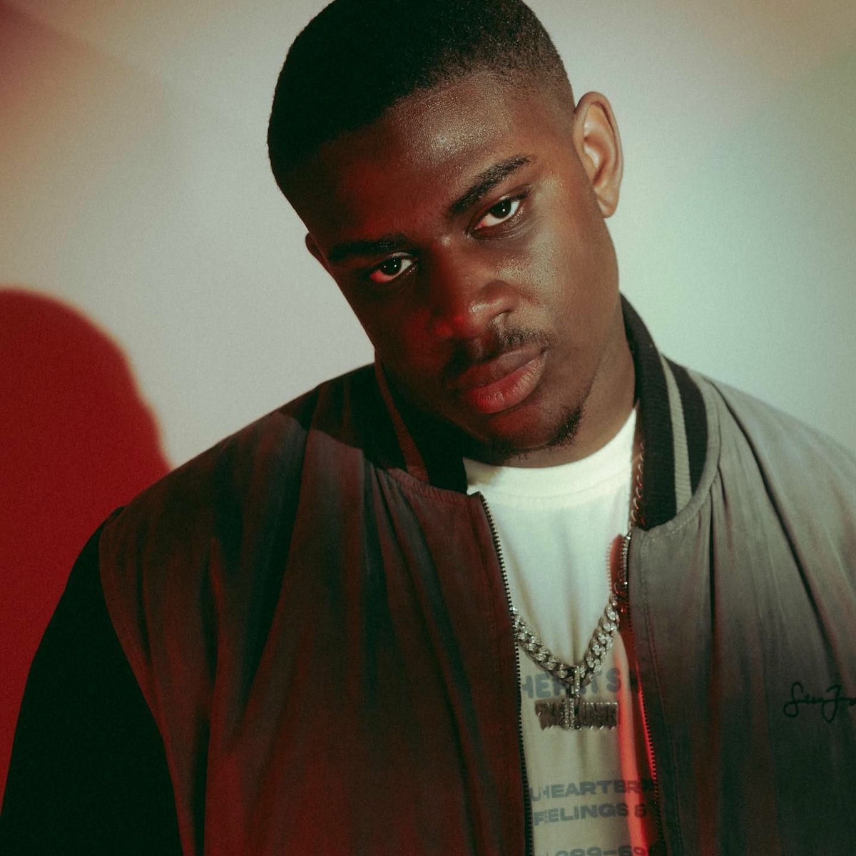 Artist picture of Theo Junior