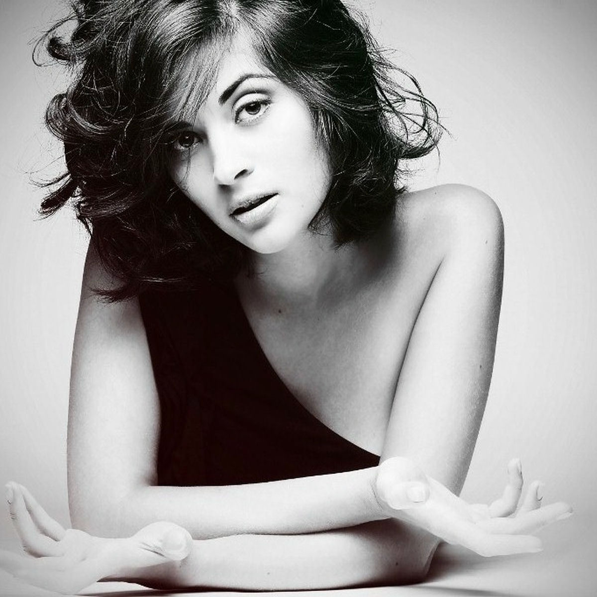 Artist picture of Женя Любич