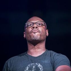 Picture of Robert Hood