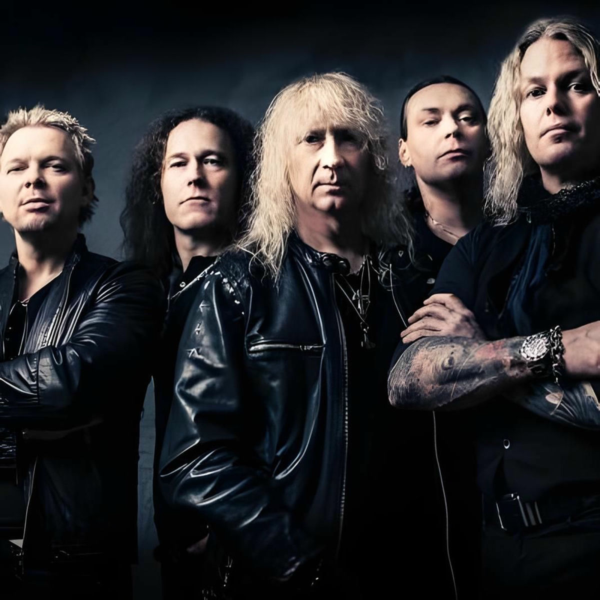 Artist picture of Treat