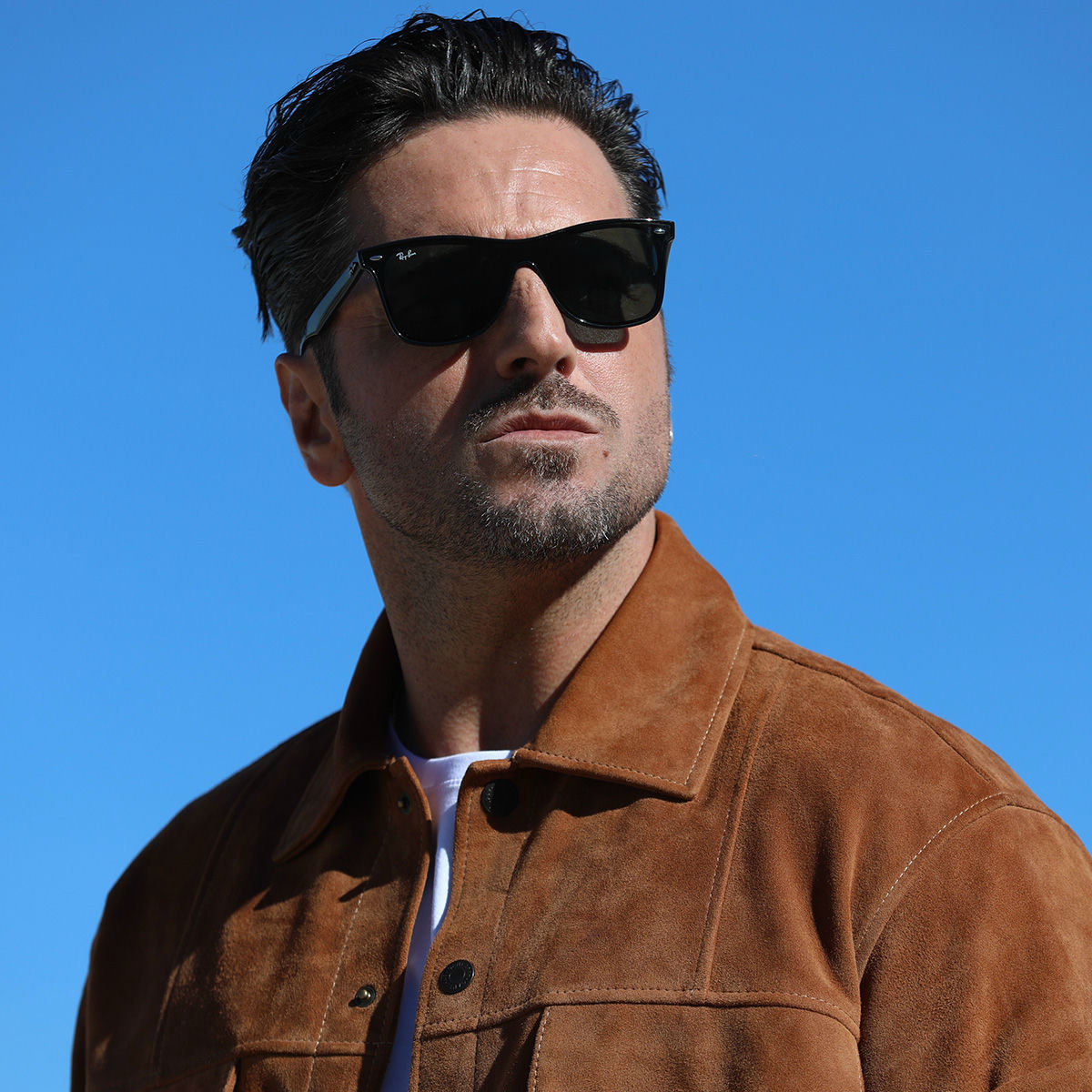 Artist picture of Bustamante