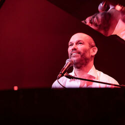 Picture of Yonatan Razel