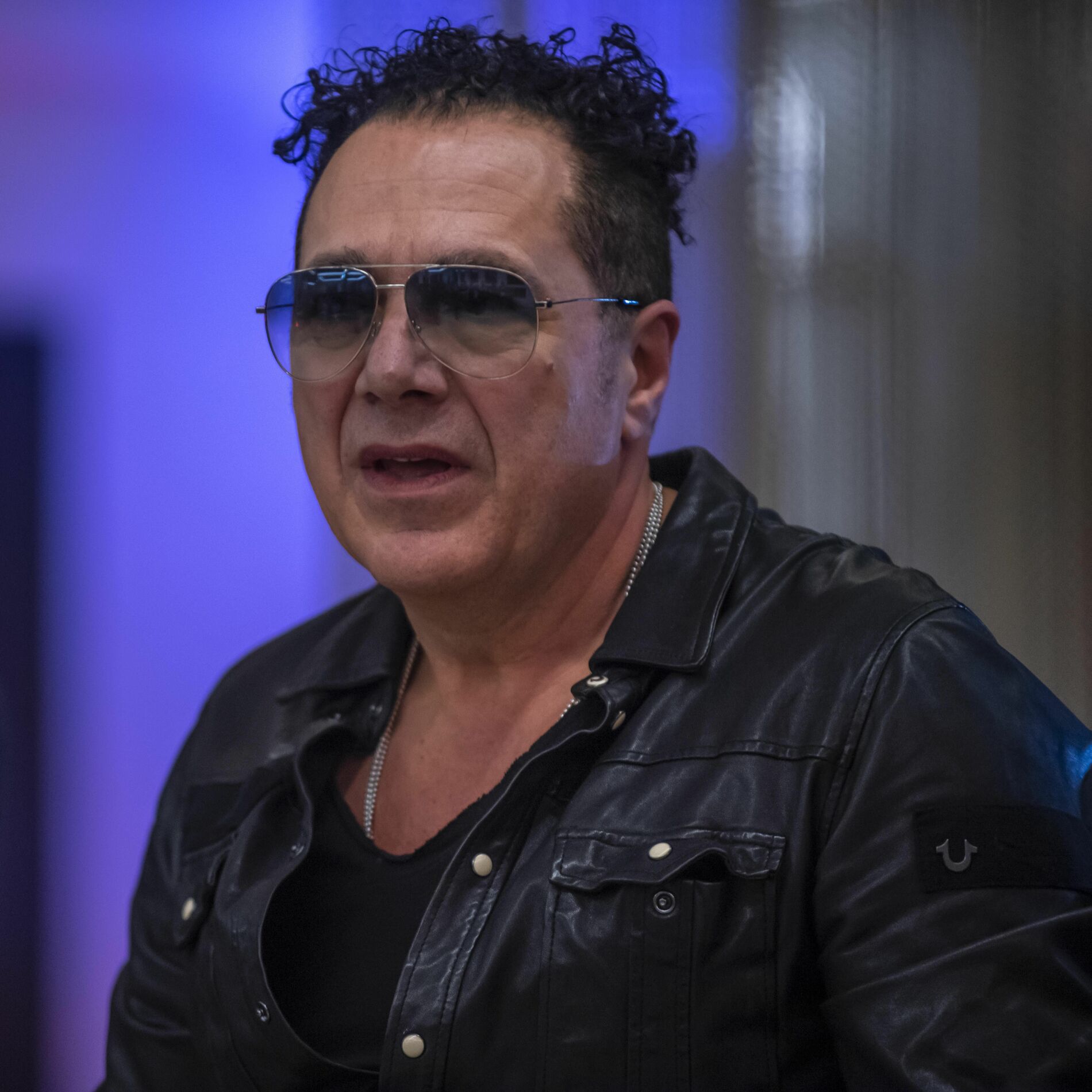 Joe T Vannelli
