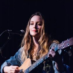 Picture of Leighton Meester