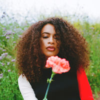 Nicole Bus: albums, songs, concerts | Deezer