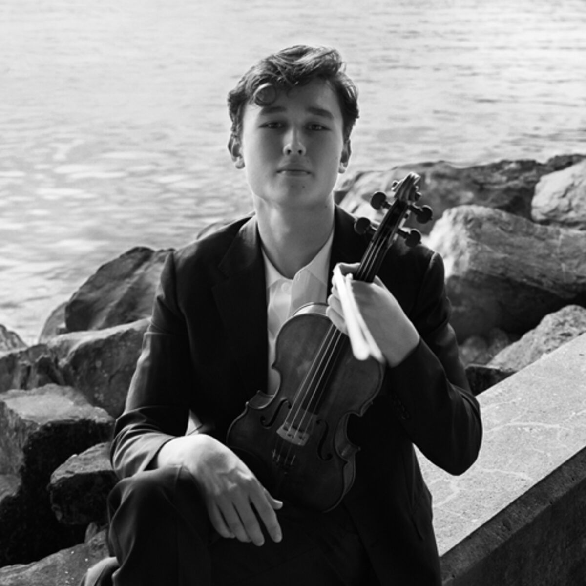 Artist picture of Daniel Lozakovich