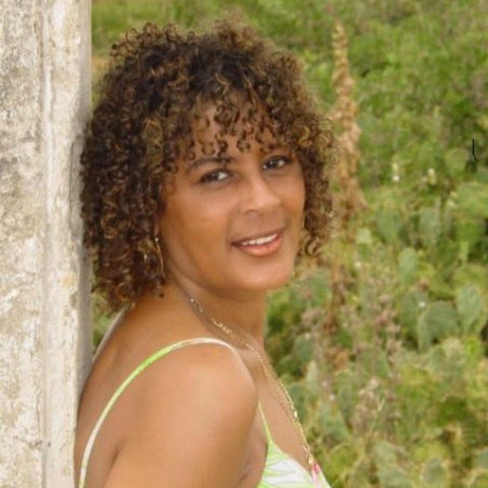 Photo de l'artiste Sylvia Tella