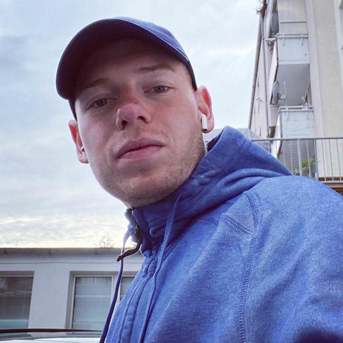 Artist picture of Camaeleon