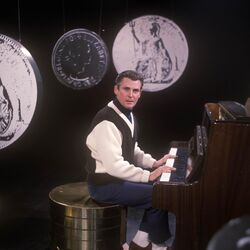 Picture of Russ Conway