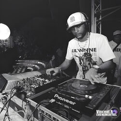 Picture of VJ Awax