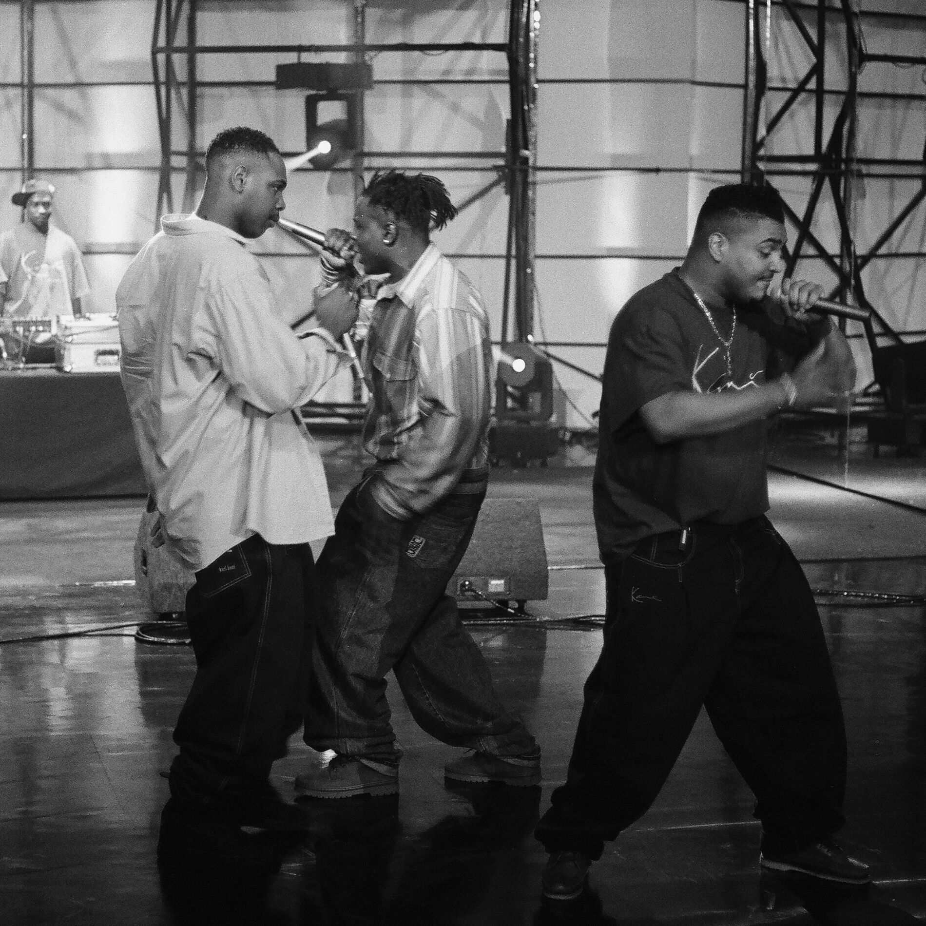 Public Enemy: albums, songs, concerts | Deezer Public Enemy: albums, songs, concerts | Deezer