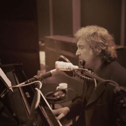 Picture of Roger Meno