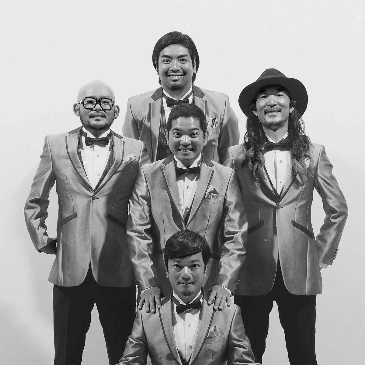 Artist picture of nobodyknows+