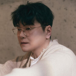 Picture of Shin Yong Jae