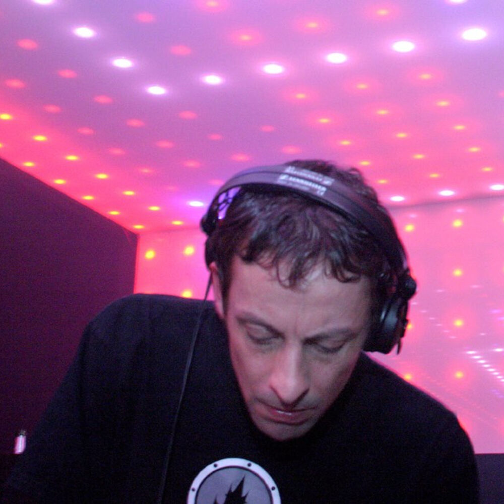 Picture of DJ Lee