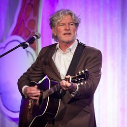 Picture of Tim Finn