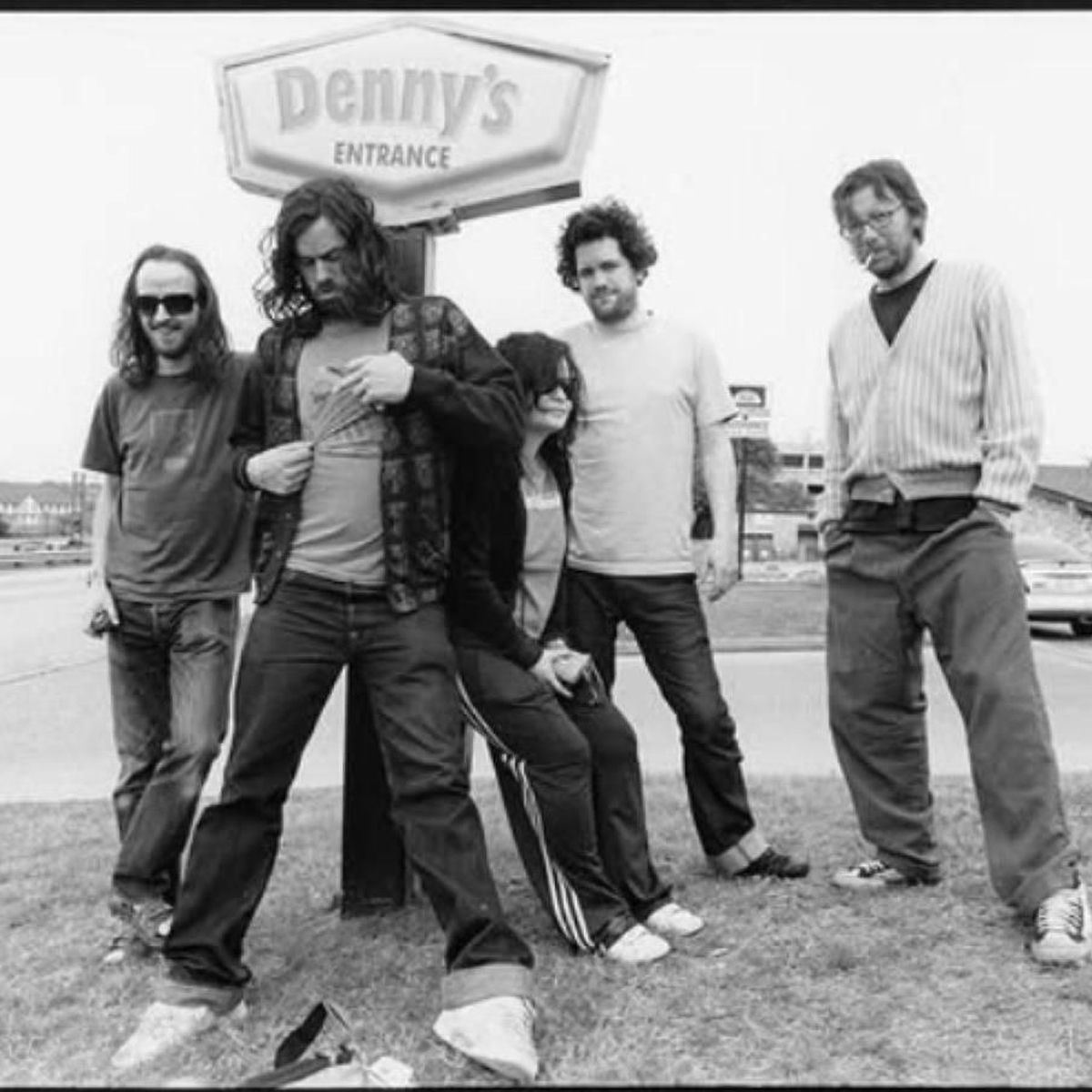 Artist picture of Tunng