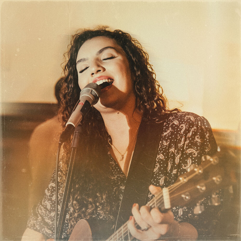 Picture of Débora Reis