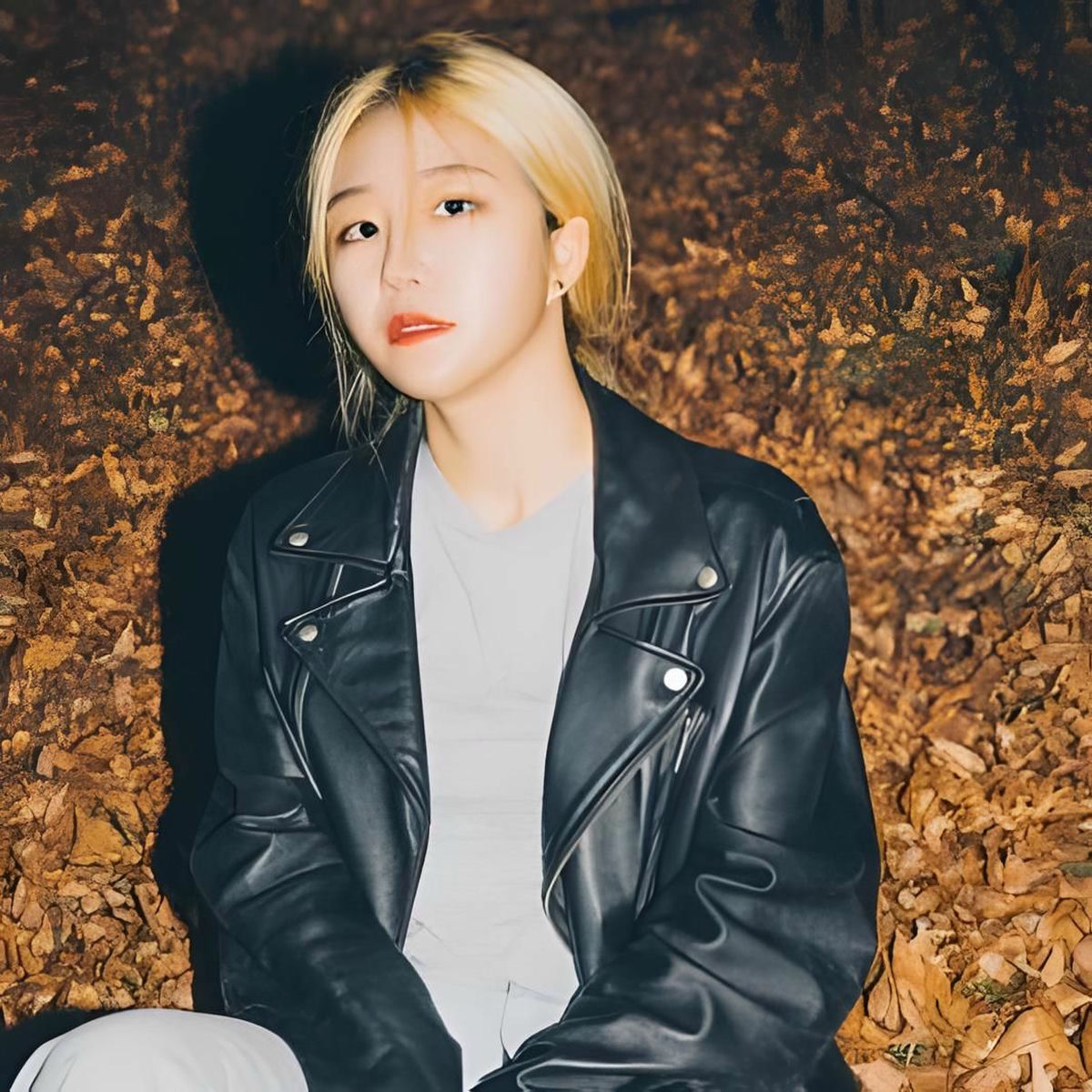 Artist picture of Janet Suhh