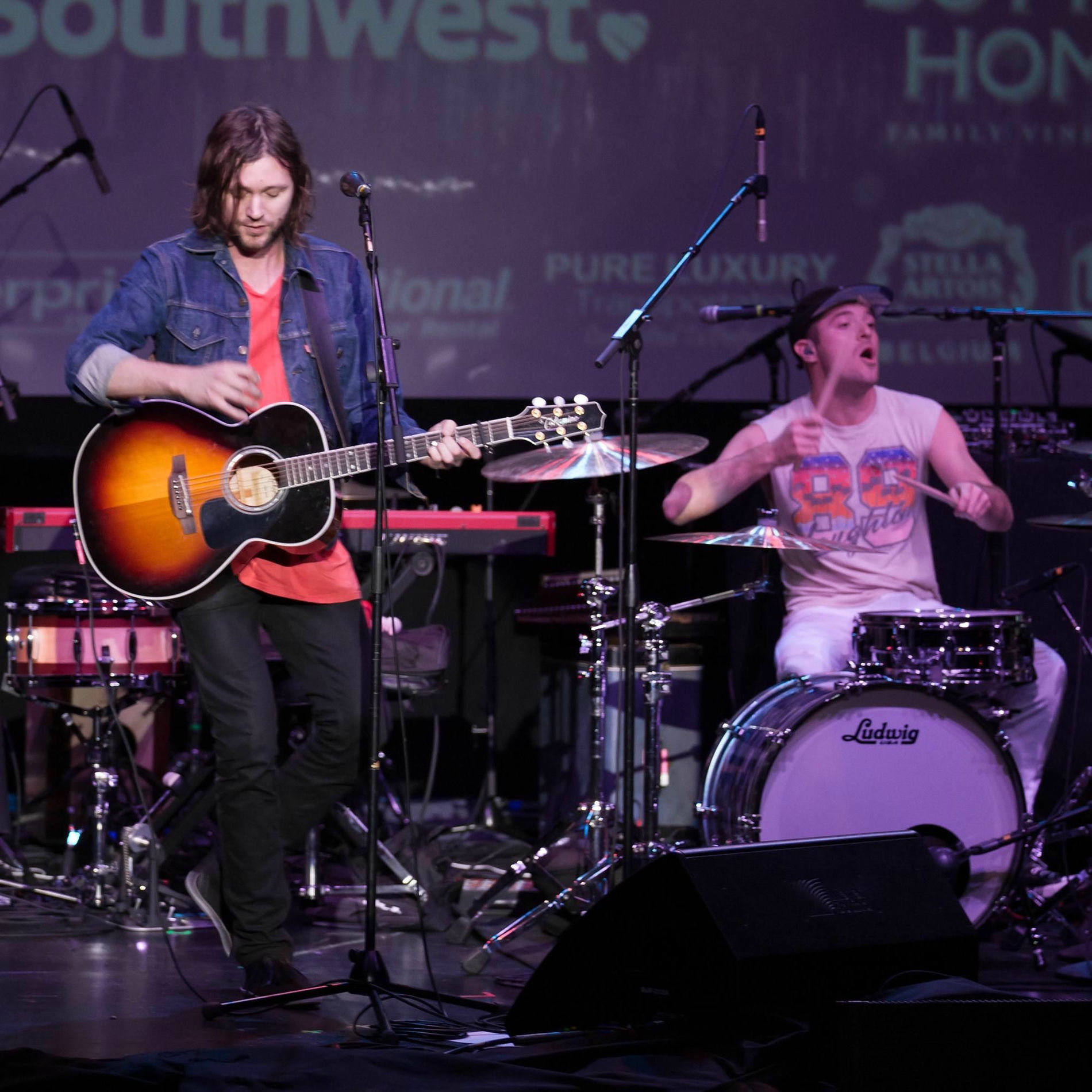 Artist picture of Family of the Year