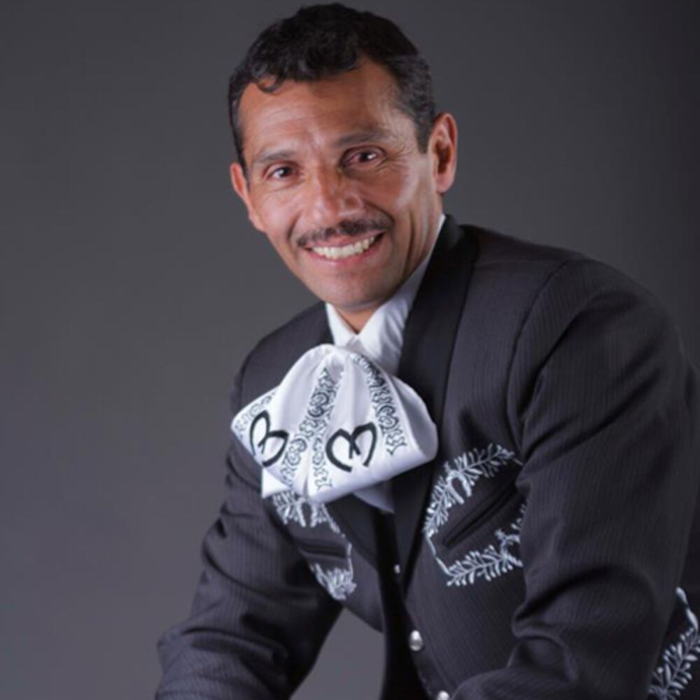 Picture of Oscar Cruz