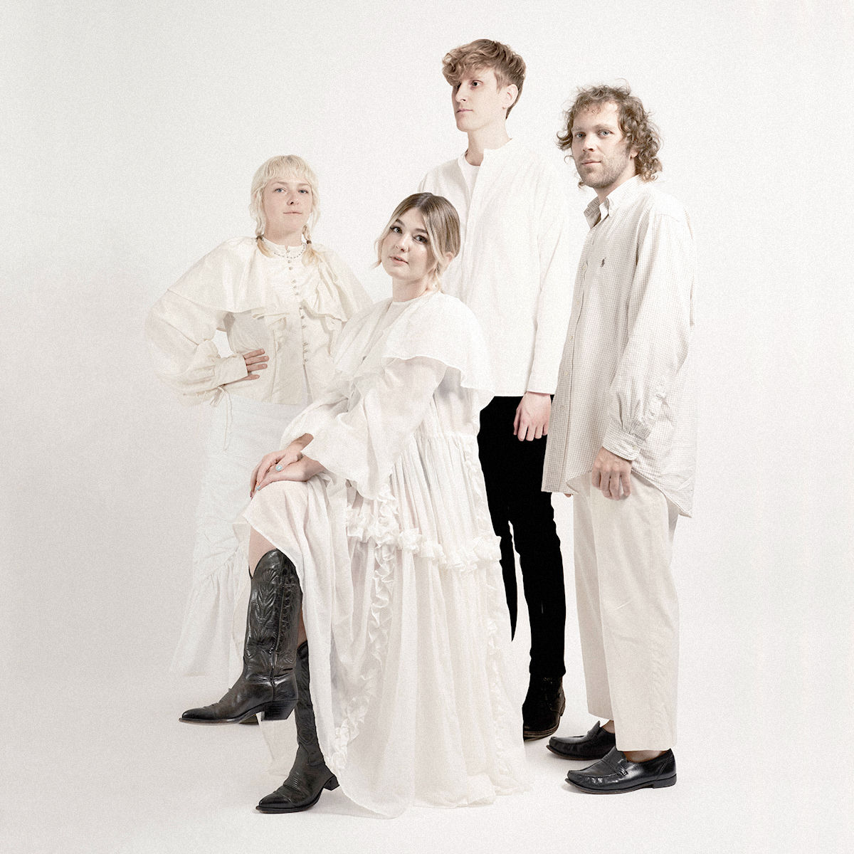Artist picture of Yumi Zouma