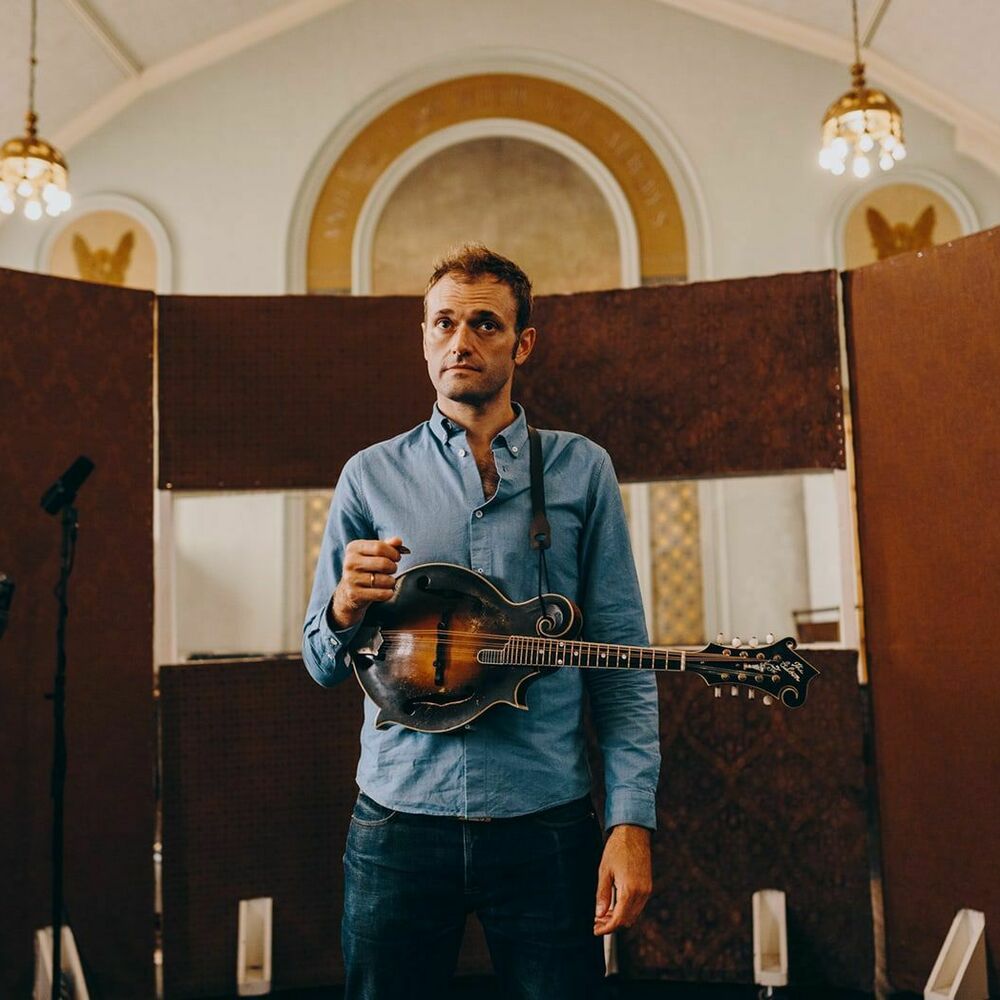 Picture of Chris Thile