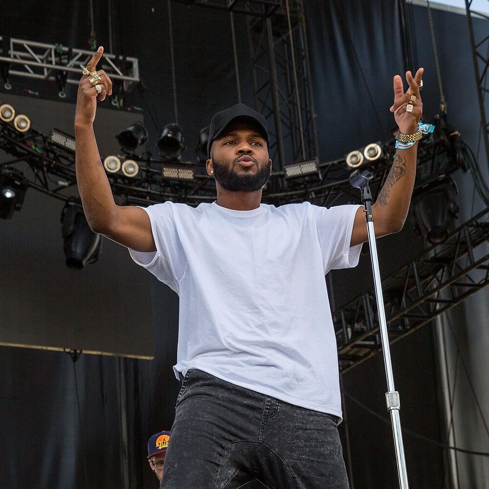 Picture of Raz Simone