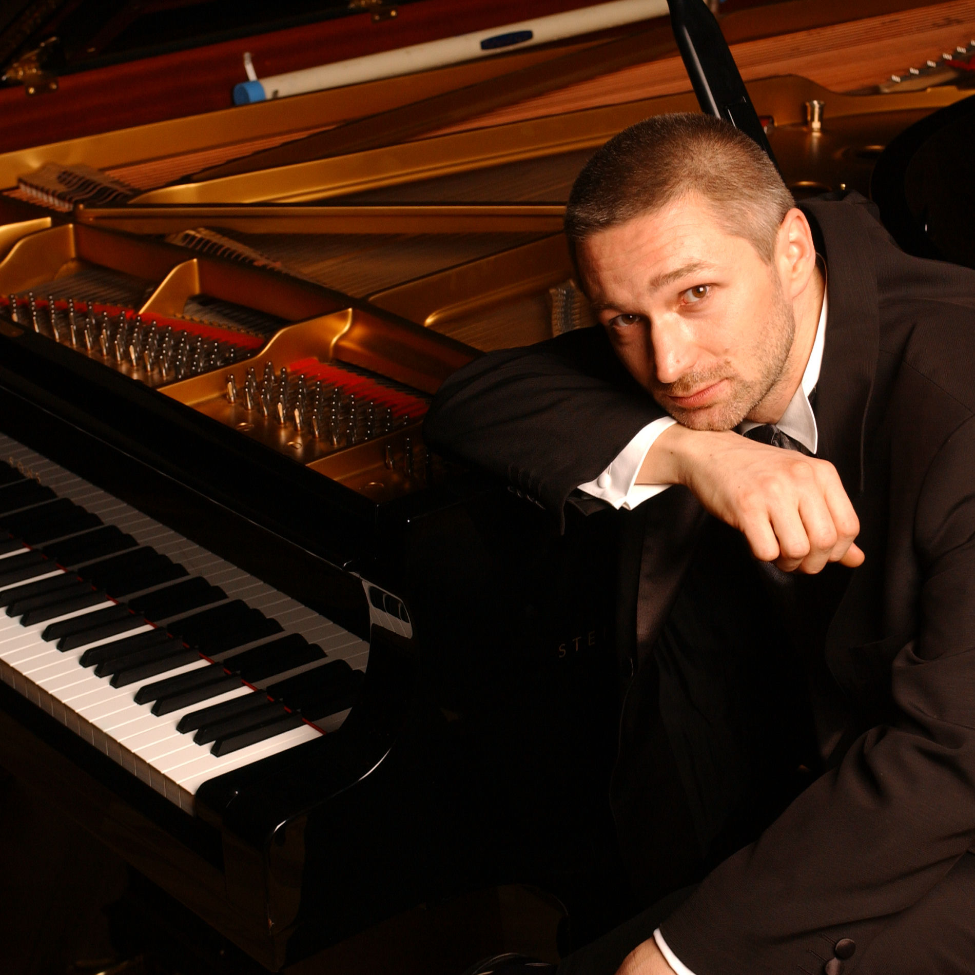 Artist picture of Darko Domitrovic