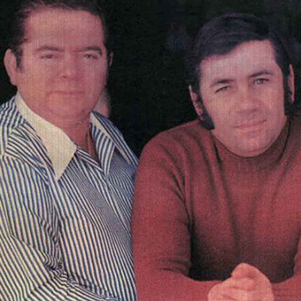 Picture of Los Hermanos Reyes