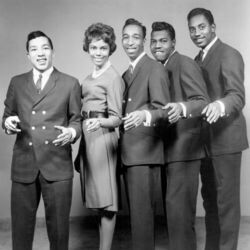Picture of Smokey Robinson & The Miracles