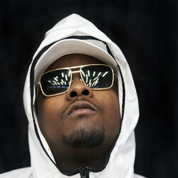 Picture of Dree Low
