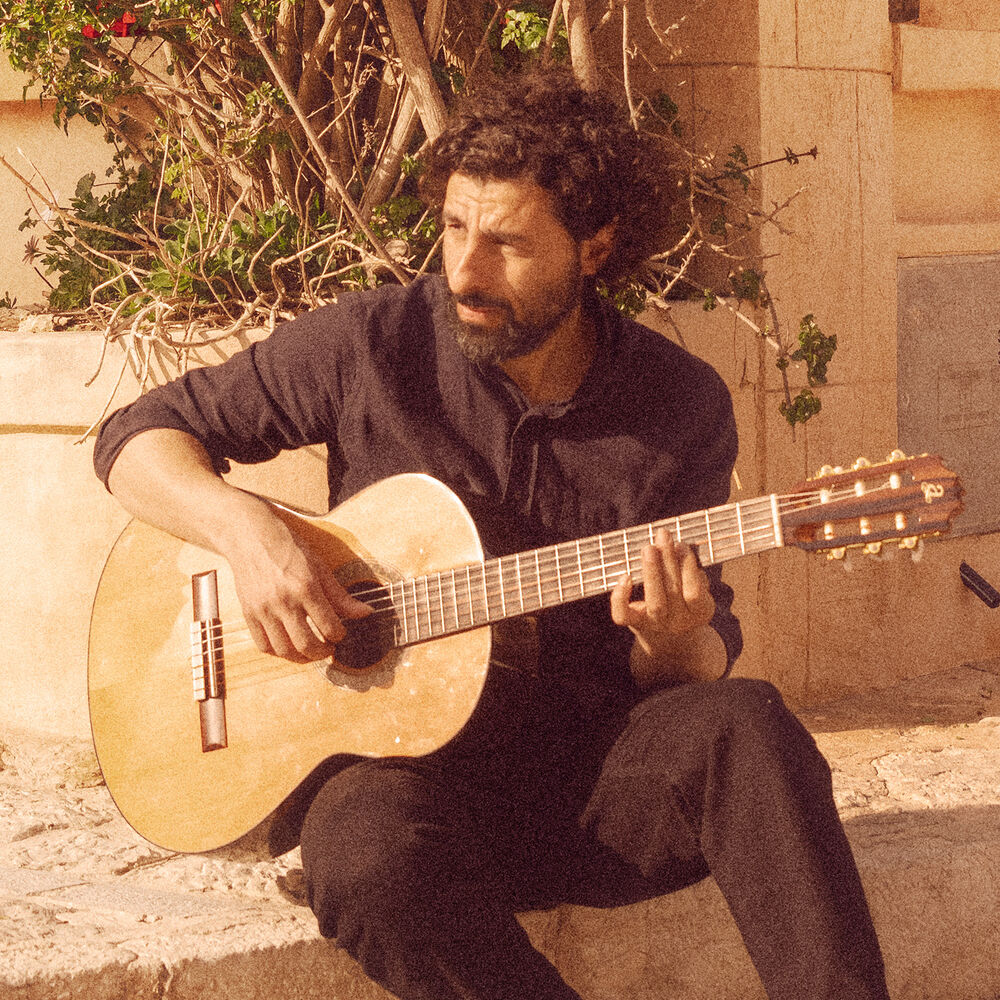 Picture of José González